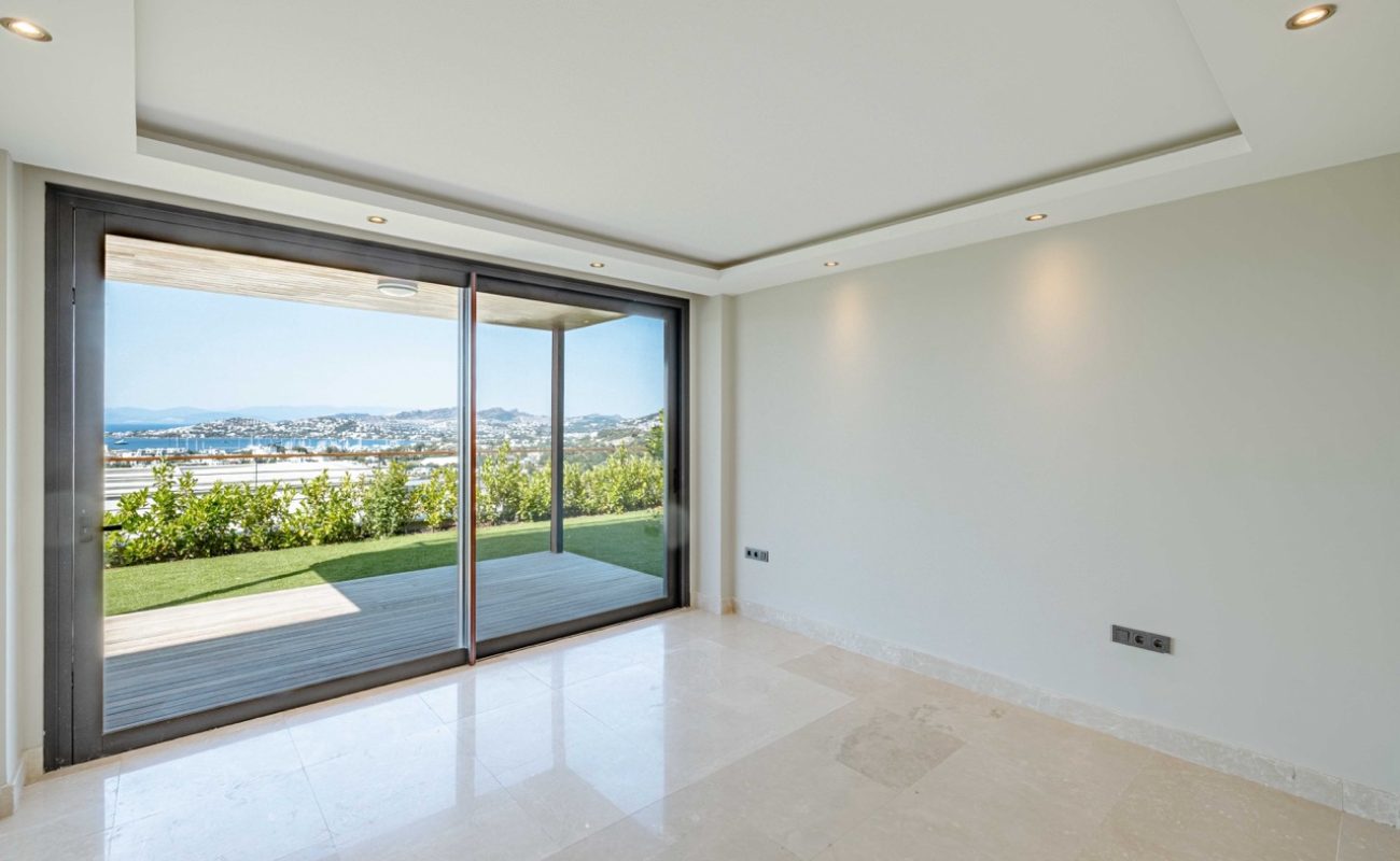 Büyük Yalıkavak Tezka Sitesi Villa 2--44