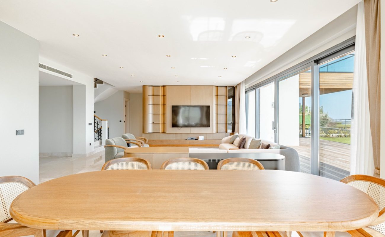 Eva Residences25