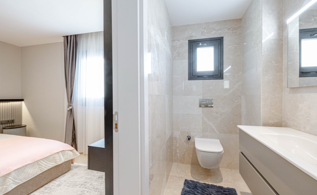 Eva Residences64