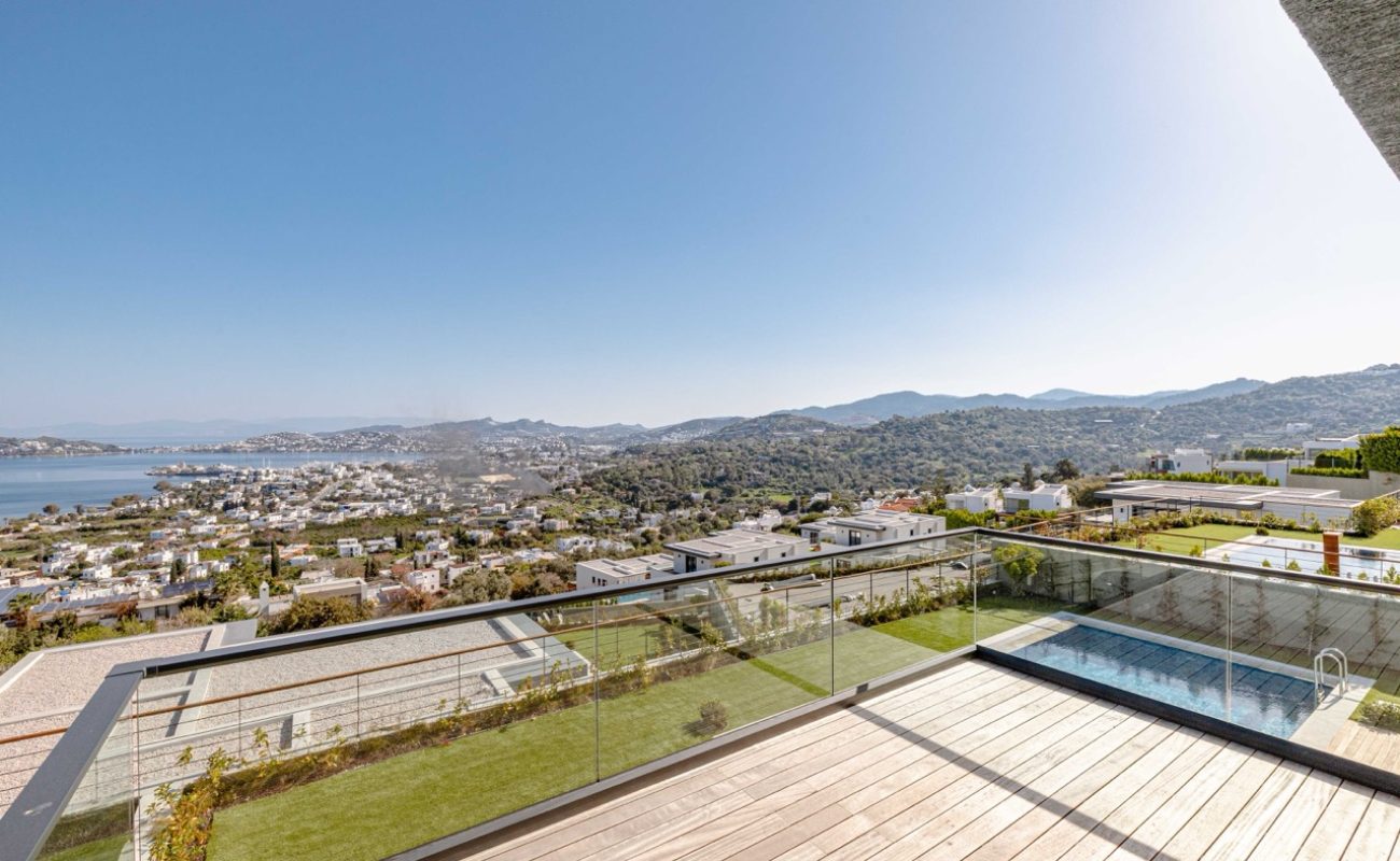 Eva Residences73