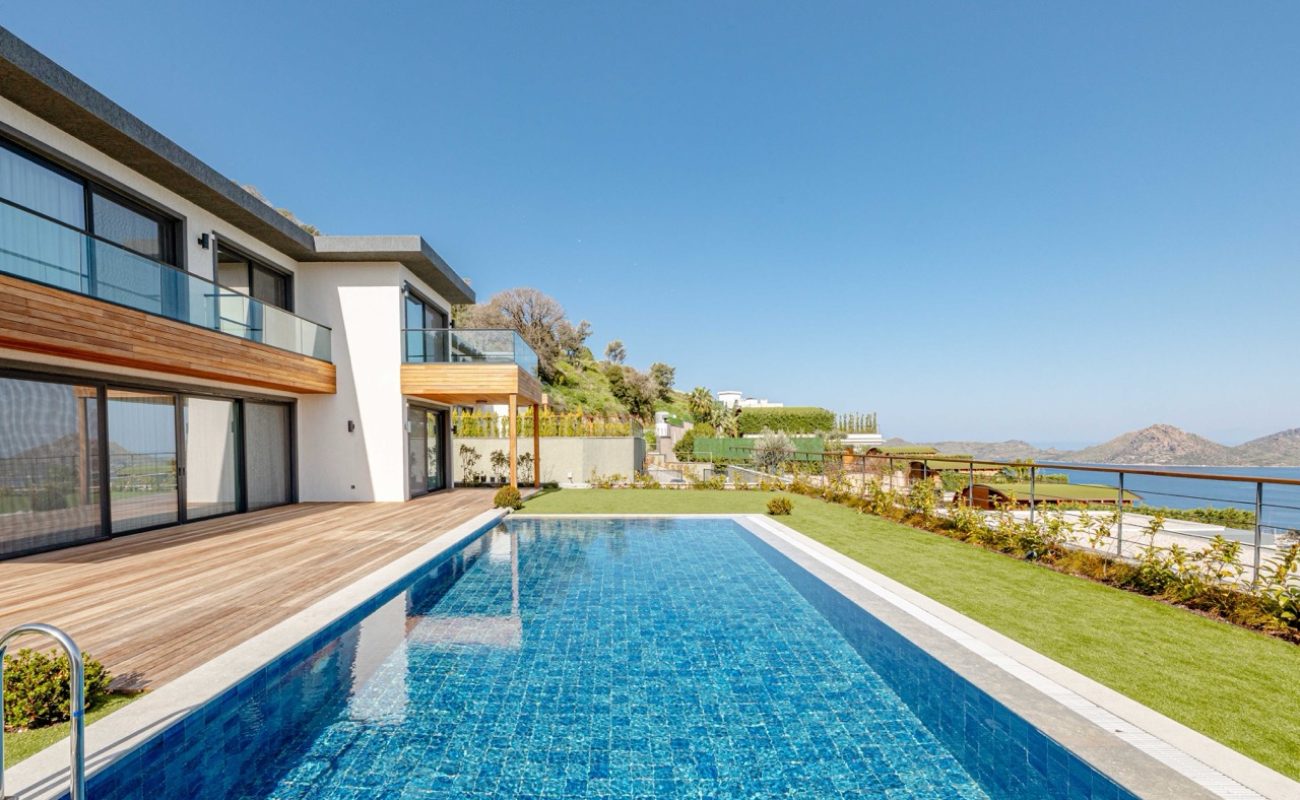 Eva Residences96
